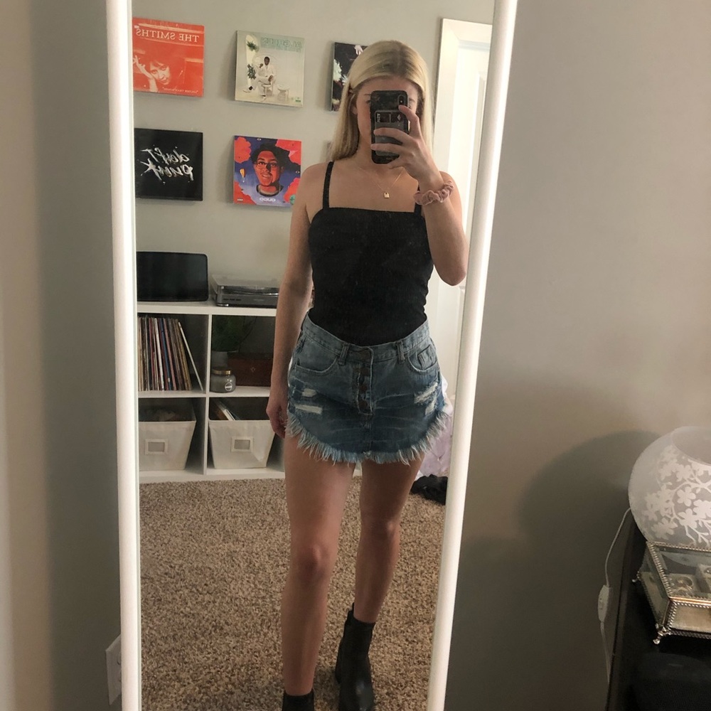 One teaspoon denim jean frayed skirt size 26